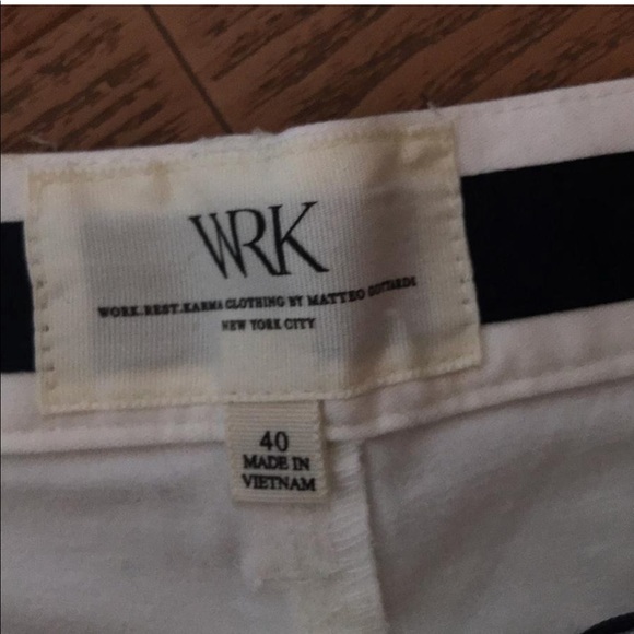 Men shorts - Picture 2 of 5